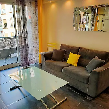 L'esterel Joli Studio 25m2 Appartement *